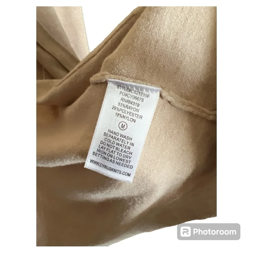Cyrus open hoodie cardigan tan color in size Medium - Picture 8 of 8